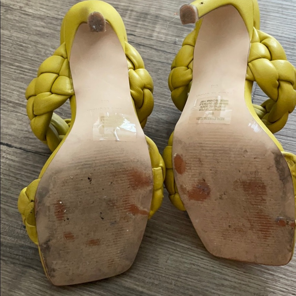 Shoes - Picture 3 of 4